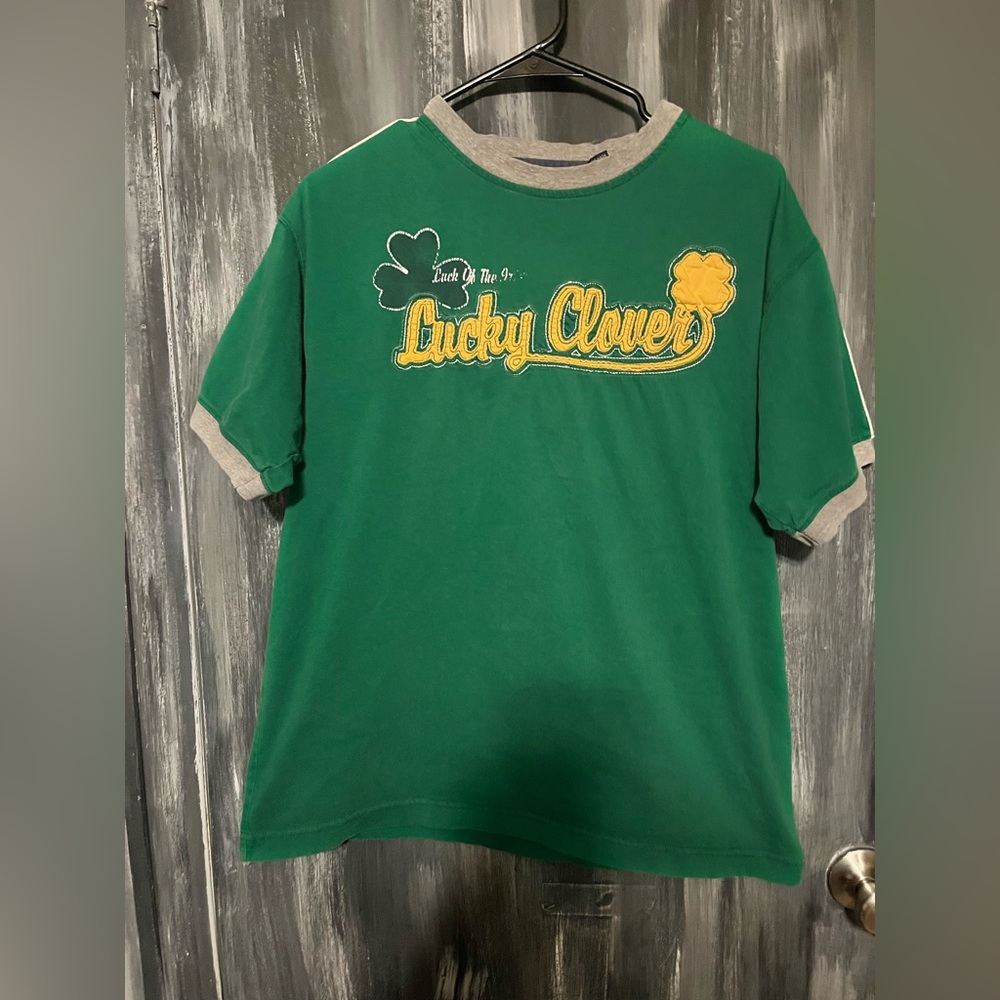 Point Zero large lucky clover shirt